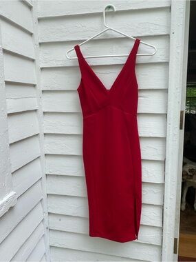 Lulu's Red V-Neck Midi Dress